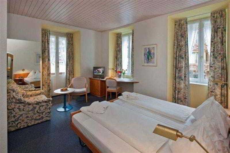 Hotel Metropol Saas-Fee Quarto foto
